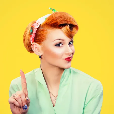 Diferența dintre Retinal, Retinol și Retinil Palmitat: Evită capcanele marketingului înșelător