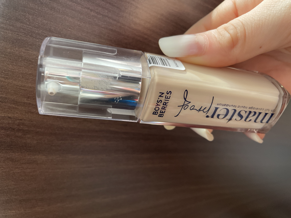 Poza reala Fond de Ten Boys`n Berries MASTERPROOF 12h Liquid Foundation