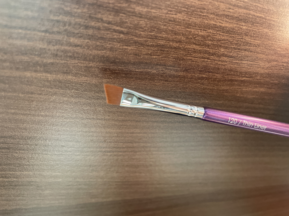 Poza reala Pensula Profesionala Machiaj Boys`n Berries Thin Liner