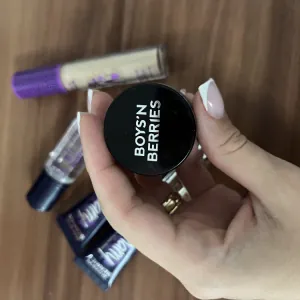 Poza reala Contur Ochi Boys`n Berries Ink Potion Eyeliner Gel Black