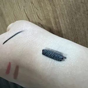Poza reala Contur Ochi Boys`n Berries Ink Potion Eyeliner Gel Black