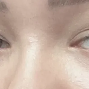 Poza reala Contur Ochi Milani Stay Put Matte Liquid Eyeliner