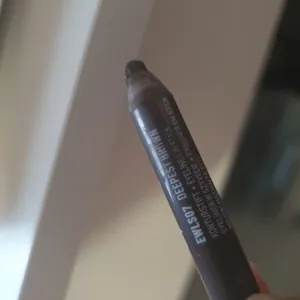 Poza reala Contur ochi NYX Professional Makeup Epic Wear Liner Sticks Eyeliner All Time Olive