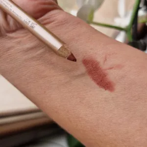 Poza reala Creion Buze Boys`n Berries Nudelicious Lip Pencil Eclair