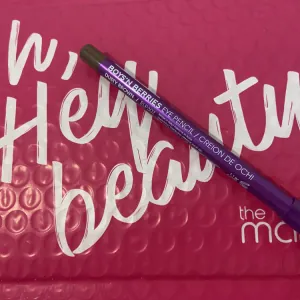 Poza reala Creion Ochi Boys`n Berries Pro Eye Liner Pencil Black Velvet