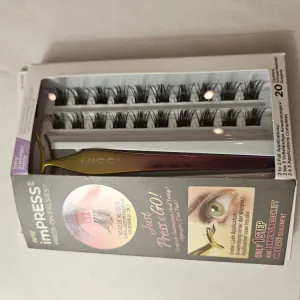Poza reala Gene False KISS USA imPress Press-On Falsies Spiky