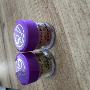 Poza reala Glitter Pulbere Boys`n Berries Glitterland Face and Body Lynx