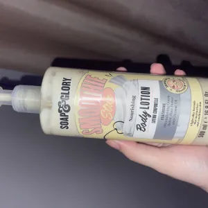 Poza reala Lotiune de Corp Soap & Glory Smoothie Star Lotion