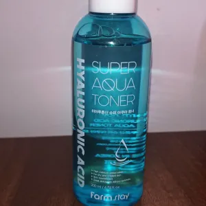 Poza reala Lotiune Tonica Hidratanta cu Acid Hialuronic Farmstay Super Aqua Toner