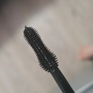 Poza reala Mascara NYX Professional Makeup On The Rise Volume Liftscara Black
