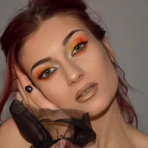 Poza reala Paleta de Farduri BPerfect x Stacey Marie Carnival XL Pro Remastered