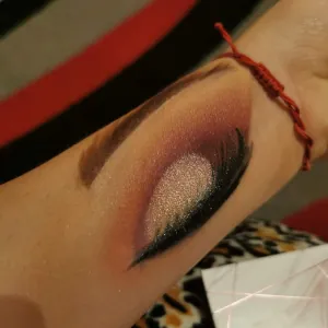 Poza reala Paleta farduri Boys`n Berries 14K Pro Eyeshadow Palette Save The Date