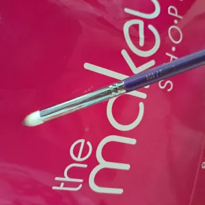 Poza reala Pensula Profesionala Machiaj Boys`n Berries Pencil