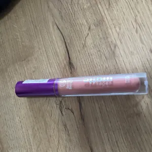 Poza reala Ruj Lichid de Buze Boys`n Berries All Day Matte Fetish