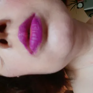 Poza reala Ruj Sleek MakeUP True Color Lipstick Coral Reef