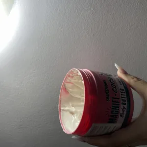 Poza reala Unt de Corp Soap & Glory Magnificoco Coconut & Sweet Vanilla Body Butter