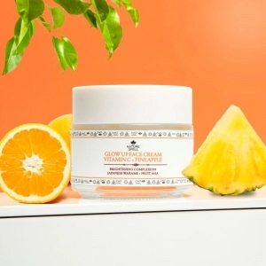 Crema Anti-Pigmentare Nature Spell Vitamin C & Pineapple Face Cream