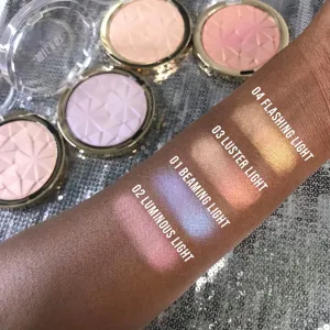 Iluminator Milani Hypnotic Lights Powder Highlighter