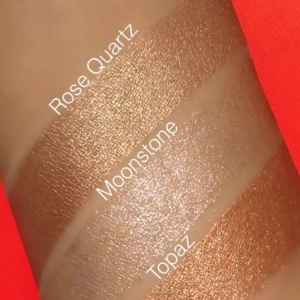 Lotiune Iluminatoare Ofra Dew the Dew Body Highlighter Rose Quartz