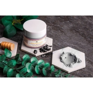 Masca Hidratanta Nature Spell Activated Charcoal & Honey Face Mask