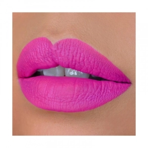 Ruj lichid mat NYX Professional Makeup Lip Lingerie XXL Knockout