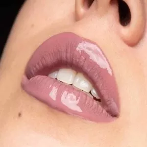 Ruj lichid Nyx Professional Makeup Shine Loud Pro Pigment Shine Overnight Hero