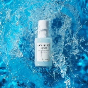 Ser fata SKIN1004 Madagascar Centella Hyalu Cica Blue Serum 50 ml