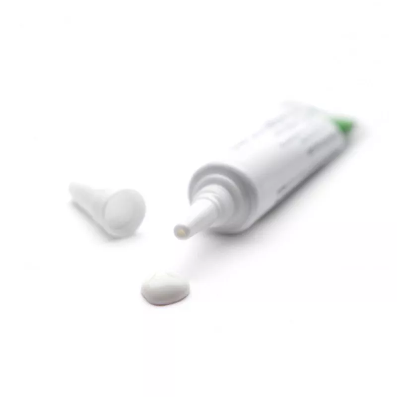 Adeziv Kiss USA Aloe Vera Adhesive Clear
