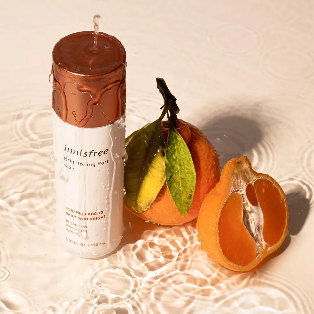 Lotiune Tonica pentru Luminozitate & Pori Dilatati Innisfree Brightening Pore Skin Toner
