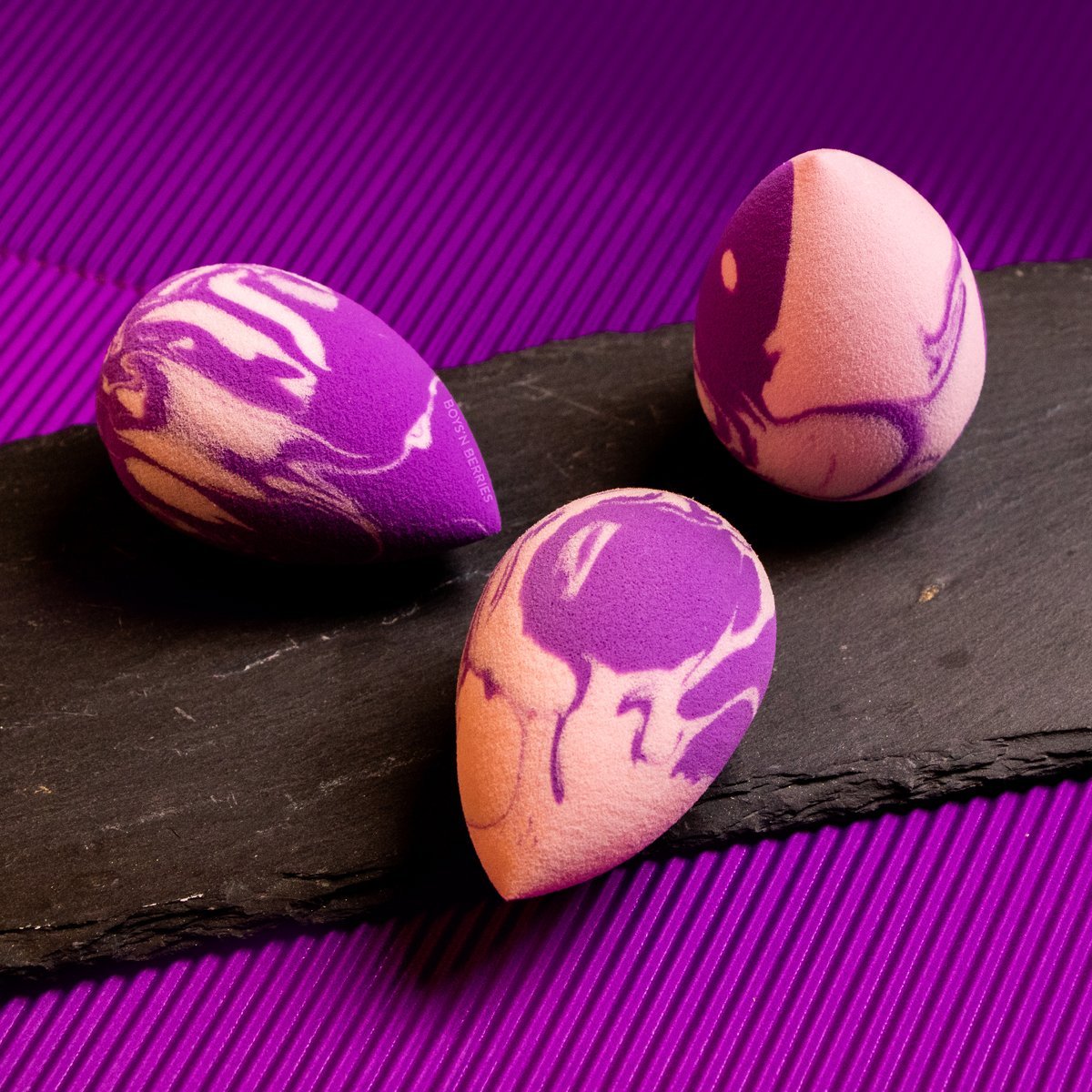 Buretel Boys`n Berries Mingle Berry Makeup Sponge