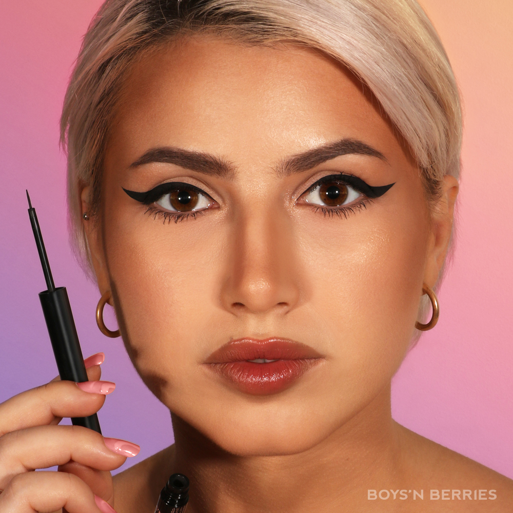 Contur Ochi Boys`n Berries Flick Pro Liquid Eyeliner Ebony