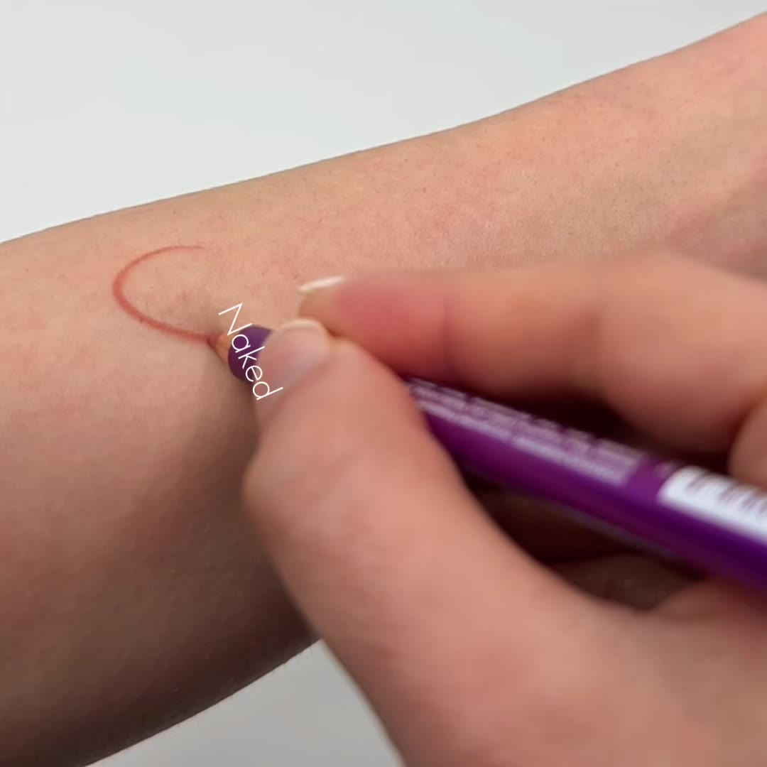 Videoclip Creion Buze Boys`n Berries Pro Lip Liner Pencil Cardinal