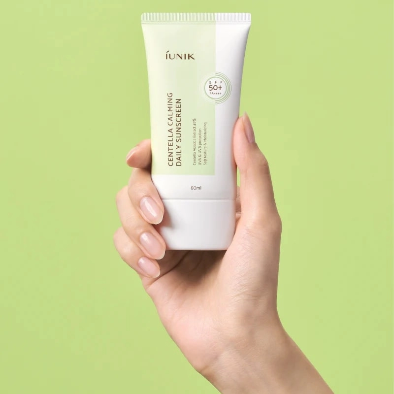 Crema cu Protectie Solara Iunik Centella Calming Daily Sunscreen SPF 50+ PA++++