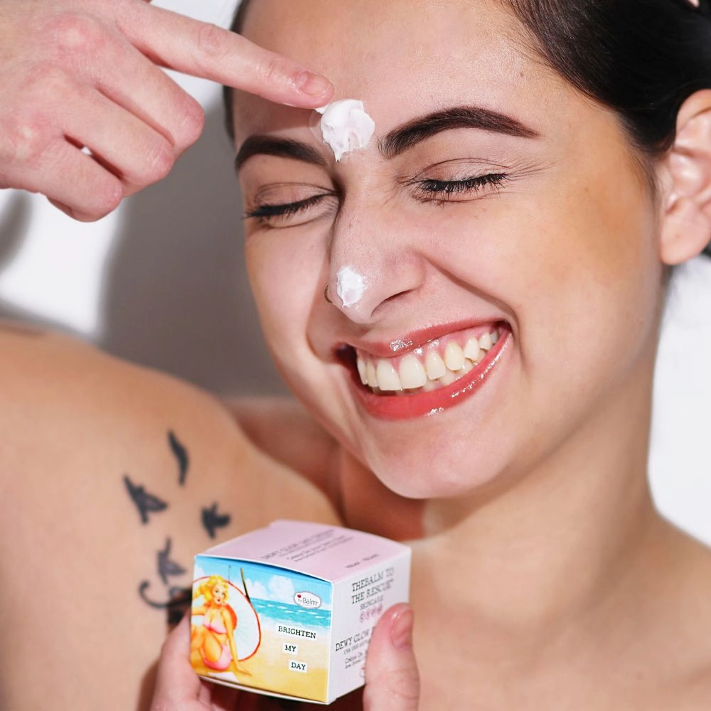 Crema Hidratanta de Zi theBalm To The Rescue Dewy Glow Day Cream