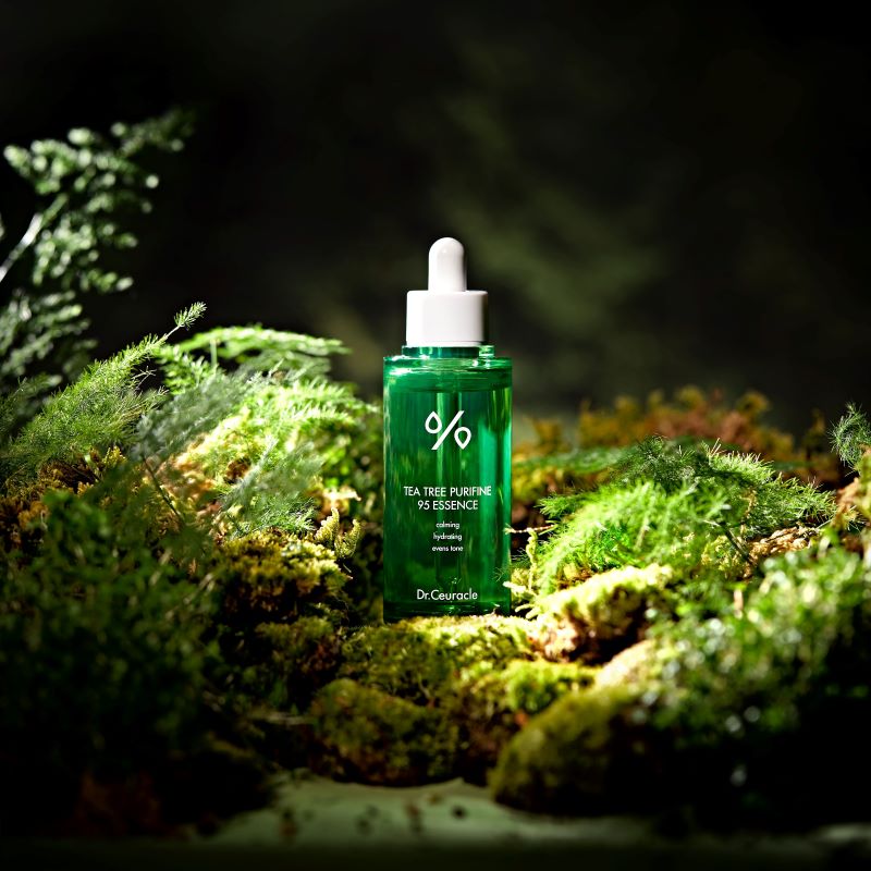 Esenta Hranitoare Detoxifianta Dr. Ceuracle Tea Tree Purifine 95 Essence