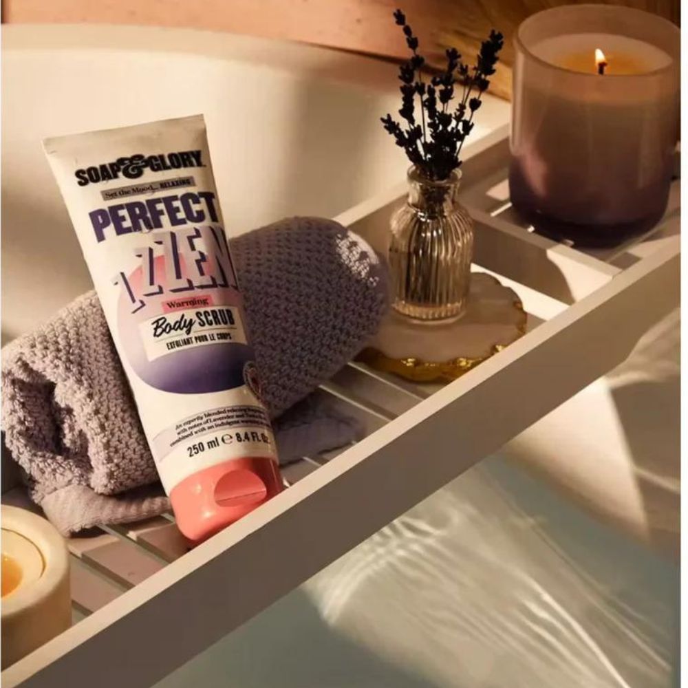 Exfoliant de Corp Soap & Glory Relax Heated Scrub
