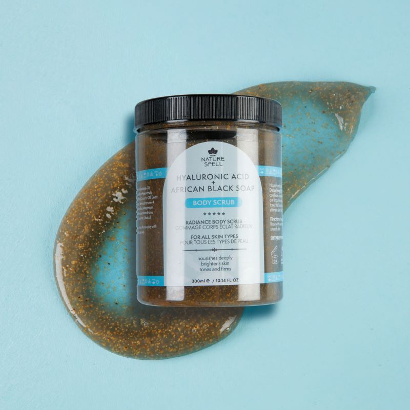 Exfoliant pentru Corp Nature Spell Hyaluronic & Black Soap Body Scrub