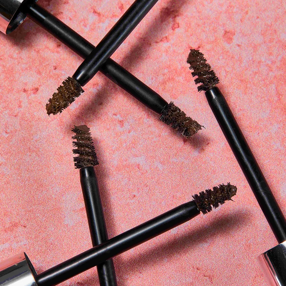 Gel pentru Definirea Sprancenelor cu Fibre Sleek Brow Getter Fibre Brow Gel Dark Brown