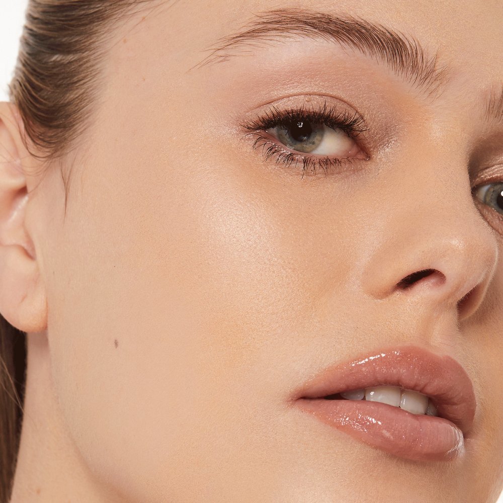 Fond de ten Milani Screen Queen Foundation 210 Golden Shell