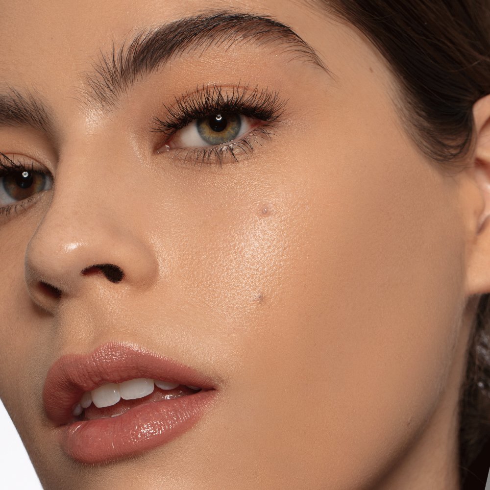 Fond de ten Milani Screen Queen Foundation 230 Soft Vanilla