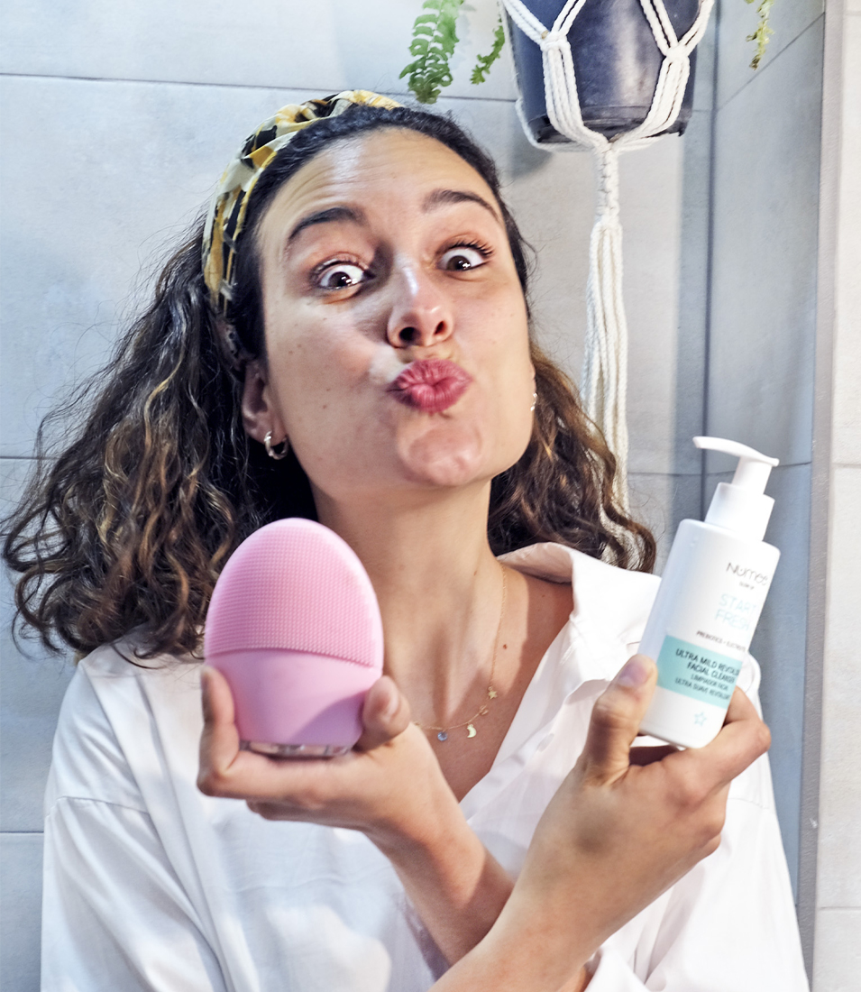 Gel Curatare Numee Glow Up Start Fresh Ultra Mild Revitalising Facial Cleanser