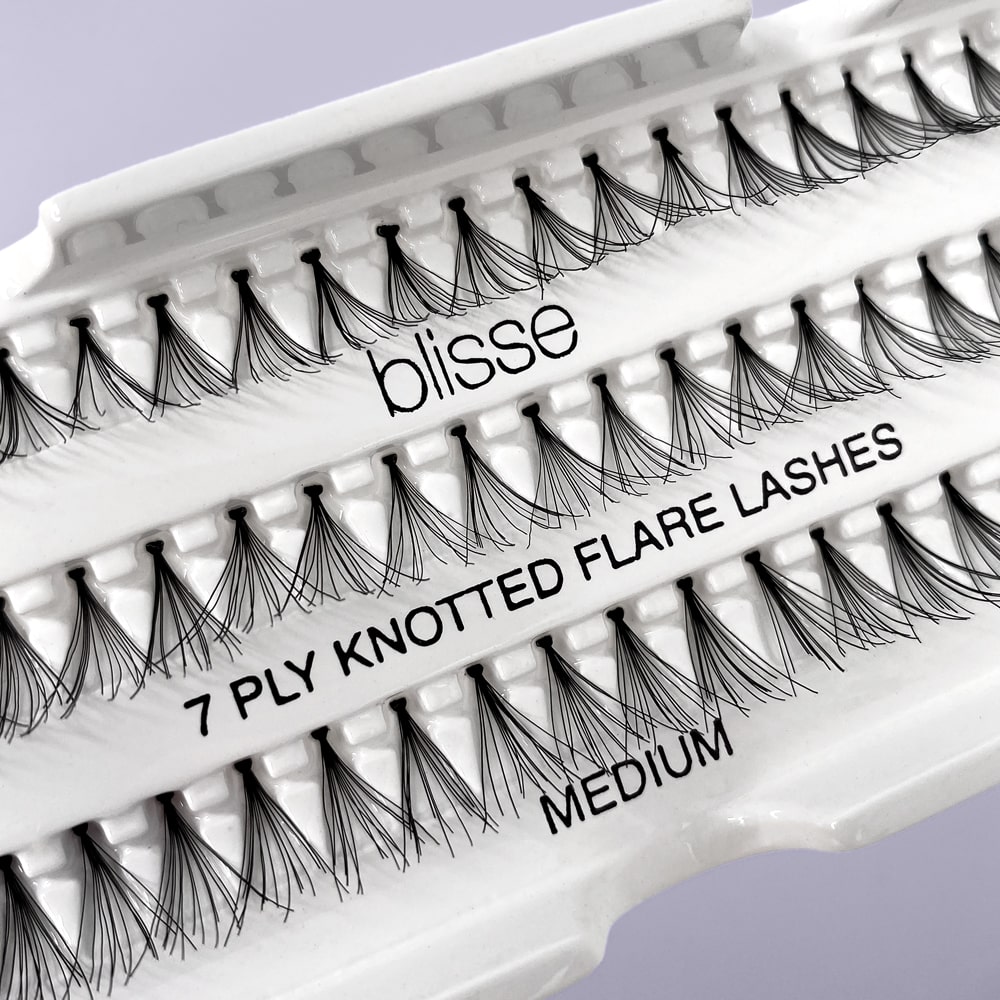 Gene False Individuale cu Nod Lungime Medie Blisse 7 PLY Knotted Flare Lashes