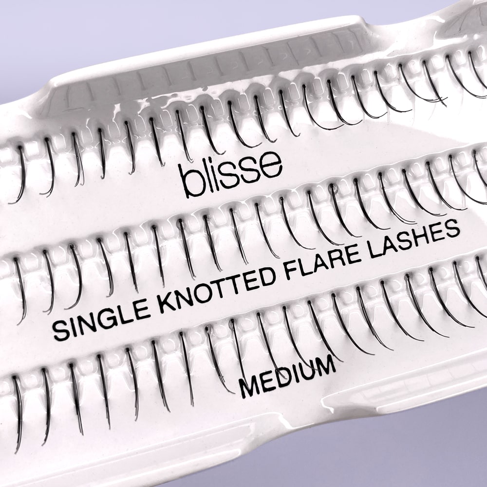 Gene False Individuale cu Nod Lungime Medie Blisse Single Knotted Flare Lashes