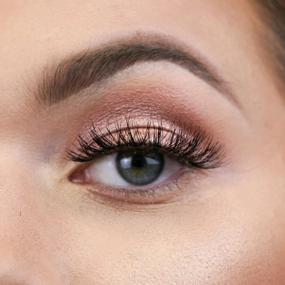 Gene False KissUSA So Wispy 02