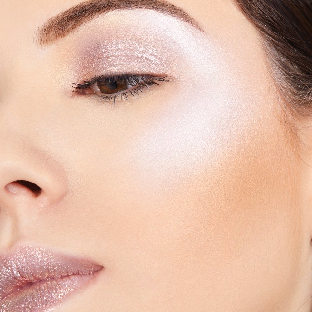 Iluminator Milani Hypnotic Lights Powder Highlighter Beaming Light