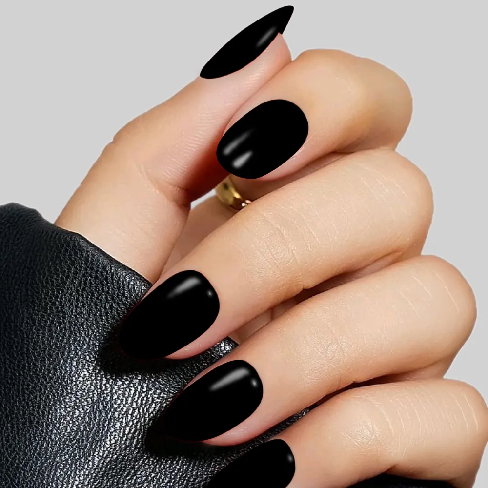 Lac unghii KissUSA Ruby Kisses Pitch Black Darkness HDCP 17