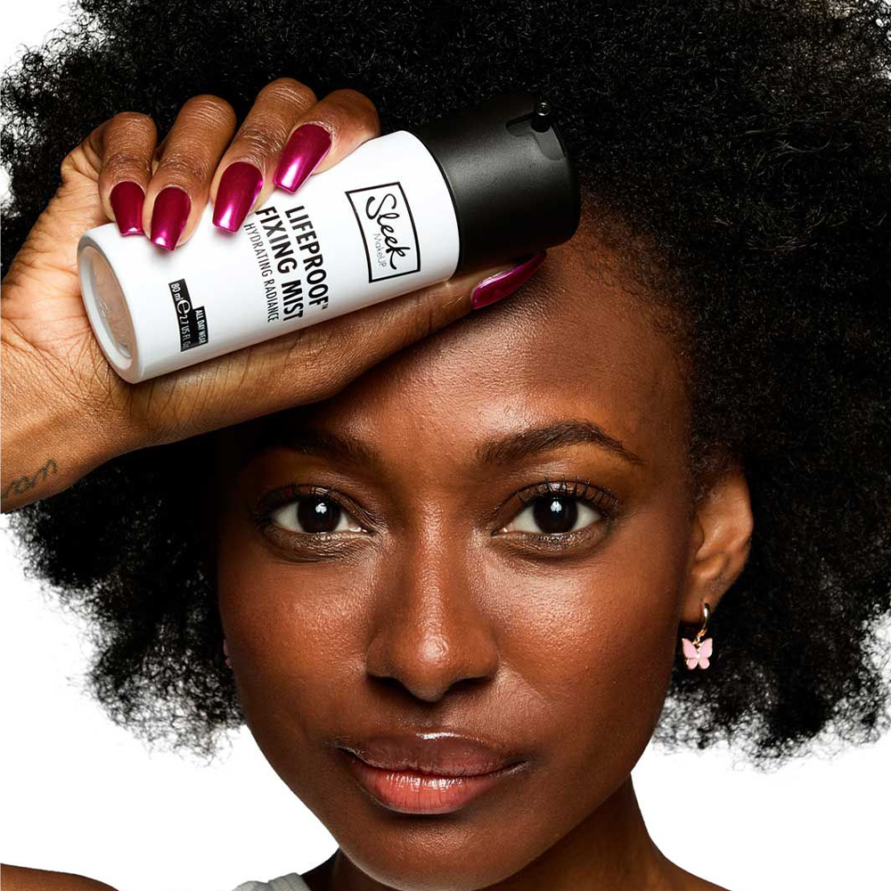 Spray fixator Sleek MakeUP Lifeproof All Day Fixing Mist Hydrating Radiance