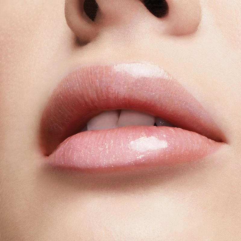 Luciu buze pentru volum Milani Keep It Full Nourishing Lip Plumper Luminoso