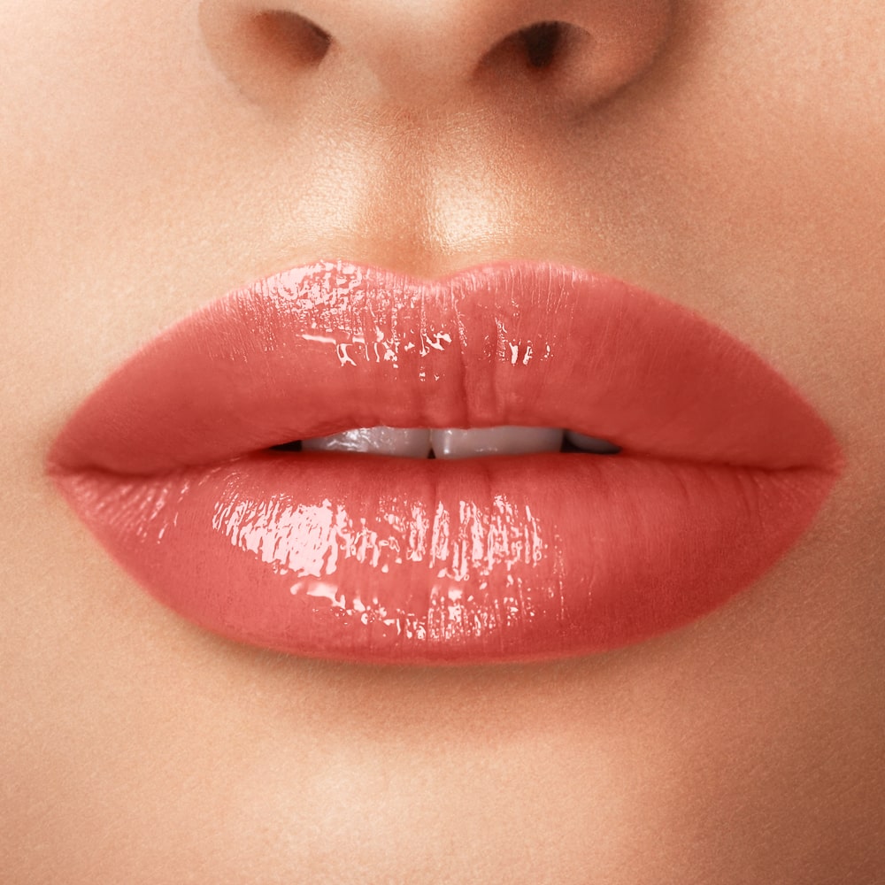 Luciu de Buze theBalm theBalmJour Hola!