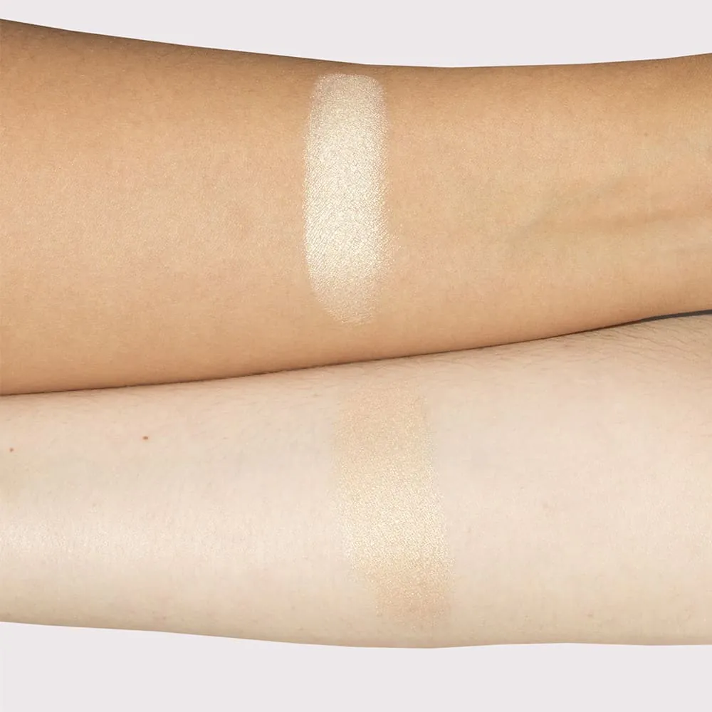 Iluminator theBalm Mary - Lou Manizer Travel Size
